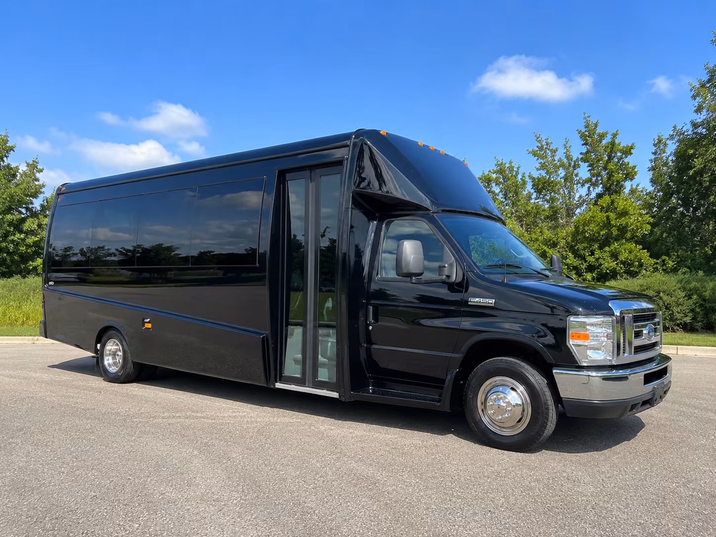 bus rentals to oklahoma city thunder games at paycom center