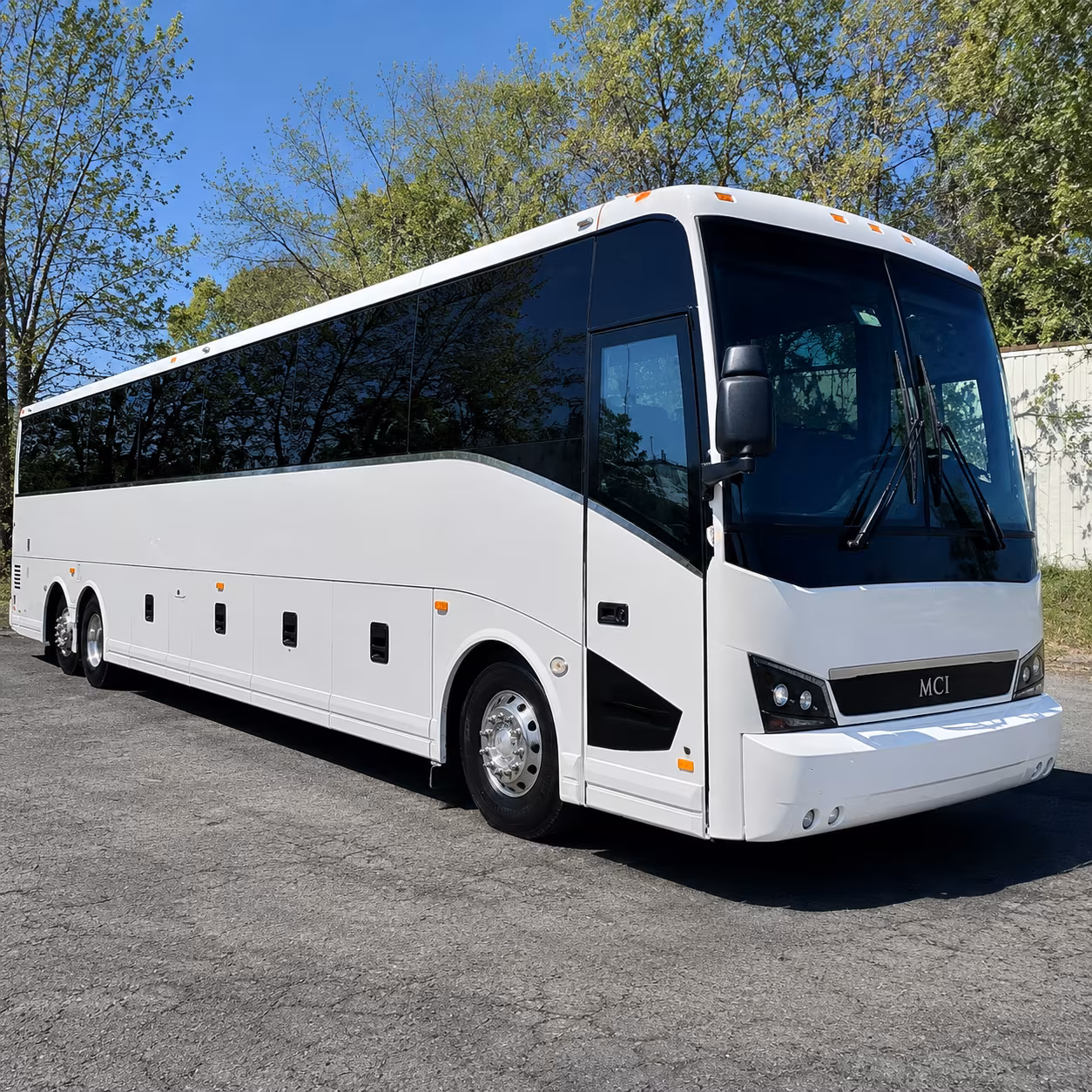 charter buses to lloyd noble center shows and ou events