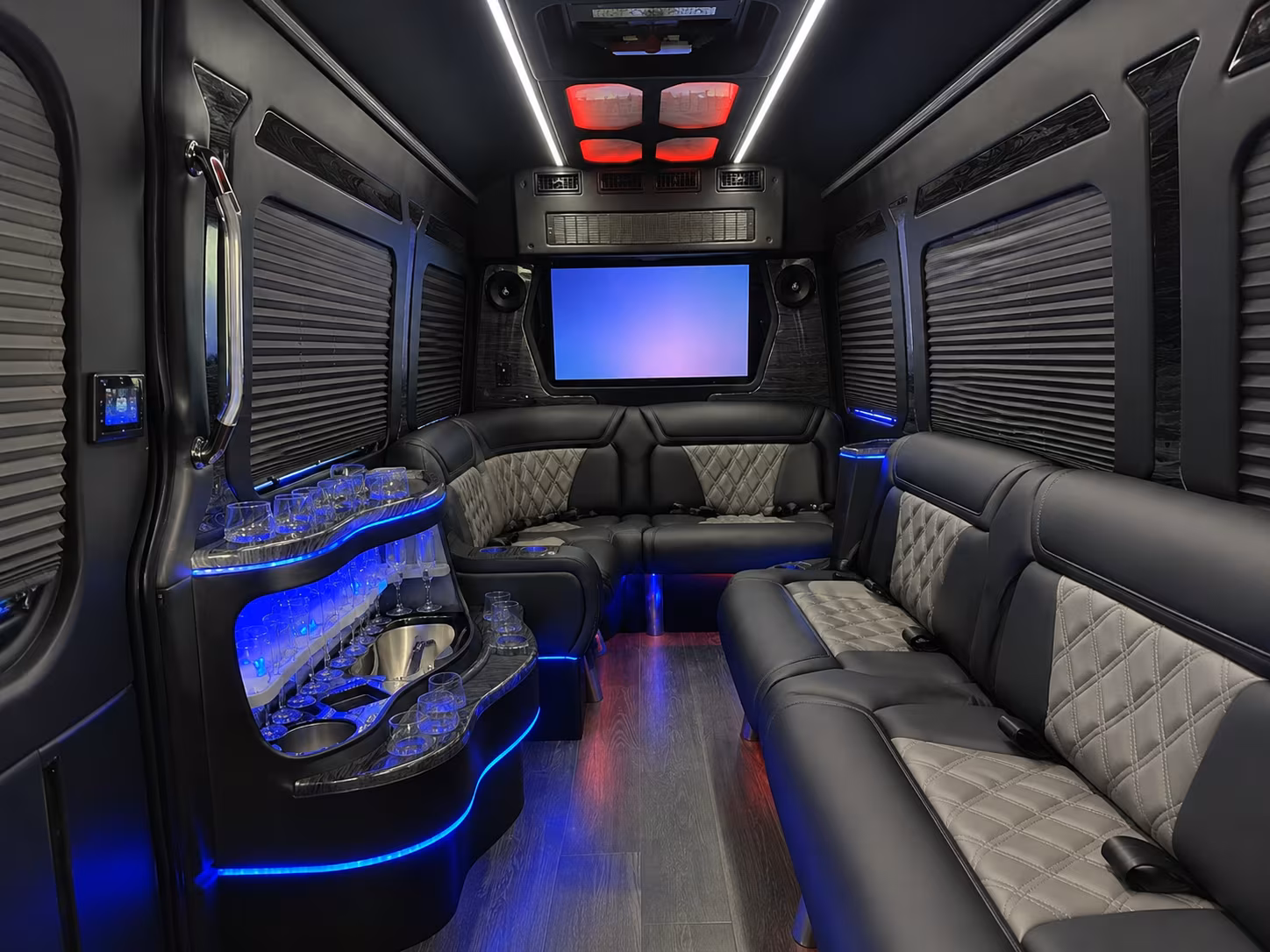 corporate and conference bus rentals between norman and oklahoma city
