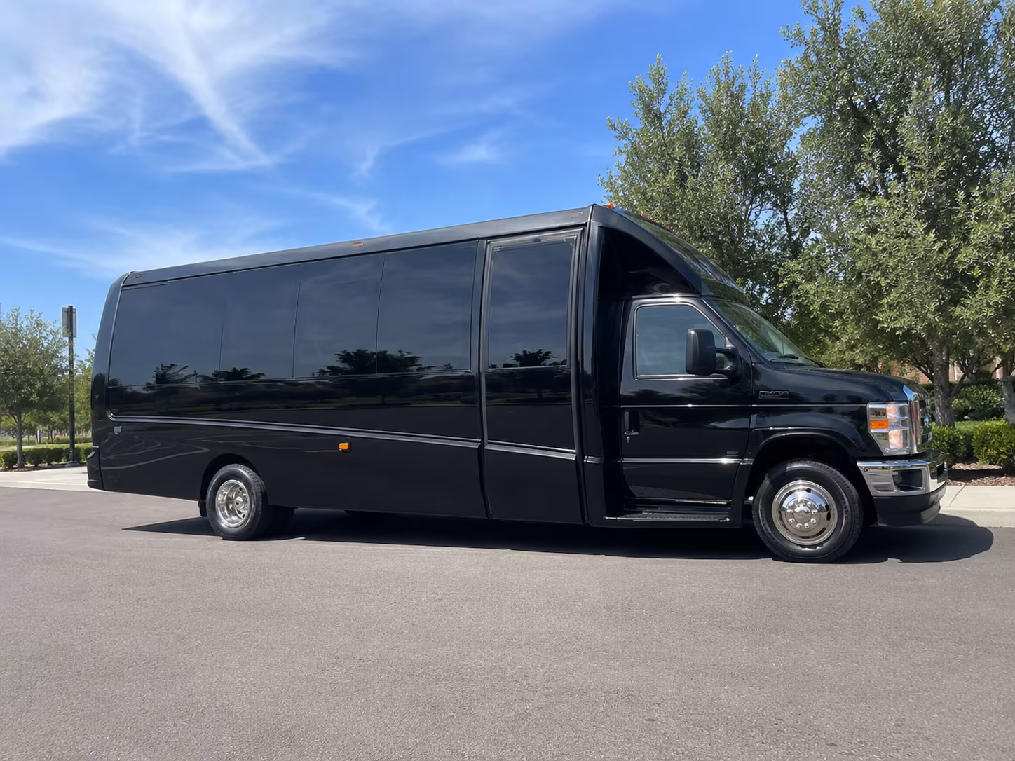 employee shuttle buses for norman and oklahoma city metro commutes